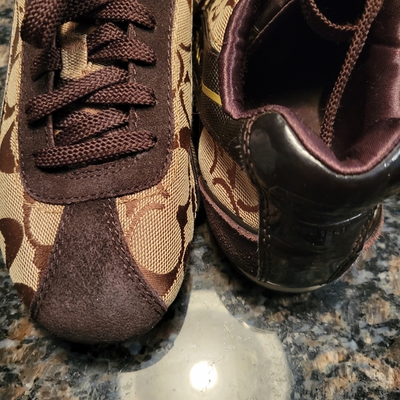 Coach Shoes - Picture 2 of 4